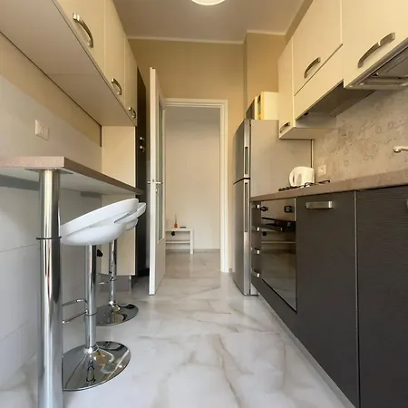 Apartment Encri Apartment,1bedroom, 1bathroom, Close To Train Station In