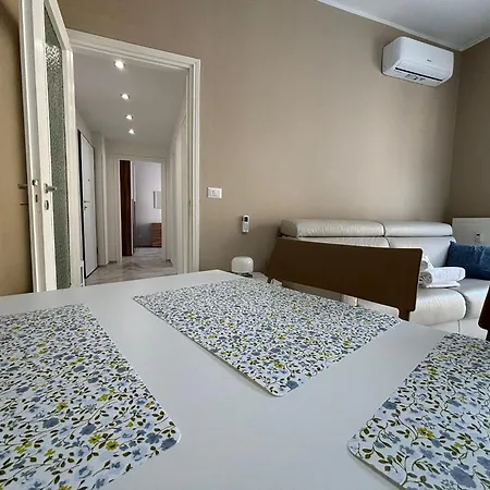 Encri Apartment,1bedroom, 1bathroom, Close To Train Station In *