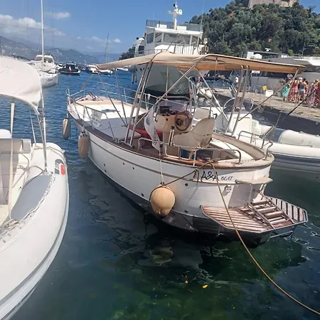 Encri Apartment,1bedroom, 1bathroom, Close To Train Station In Rapallo